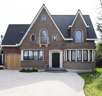 MasterPatio Schuifsystemen, MasterLine 8 Ramen, MasterLine 8 Deuren, MasterLine 8 HI Ramen en MasterLine 8-HI Deuren - Totaalrenovatie van statige architectenwoning gelegen in Dendermonde, België