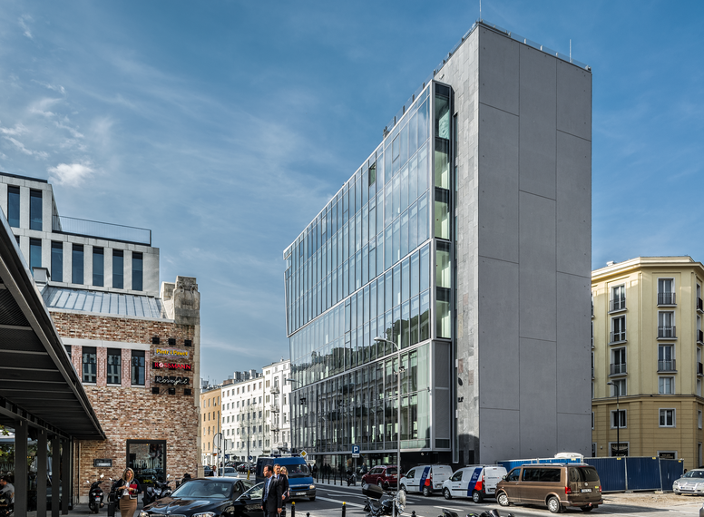 CW 50-HI Glasgevels - The Nest gelegen in Warsaw, Polen