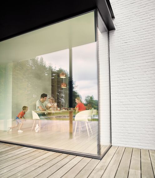 MasterLine 8 Ramen - Maximale lichtinval en panoramisch uitzicht met slanke aluminium profielen gelegen in Nijlen, België