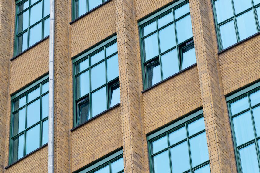 SlimLine 38 Deuren en SlimLine 38 Ramen - Appartementencomplex Philips Bedrijfsschool gelegen in Eindhoven, Nederland