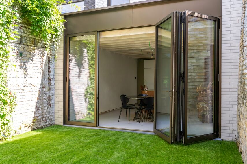 Woning met MasterLine 8 raam