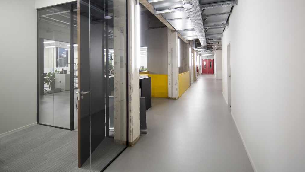 ConceptSystem 77 Portes, CW 50 Standard Murs rideaux, CW 50 Murs rideaux et CS 77 Hidden Vent Fenêtres - Office building Building N Hengelo situé à Hengelo, les Pays-Bas