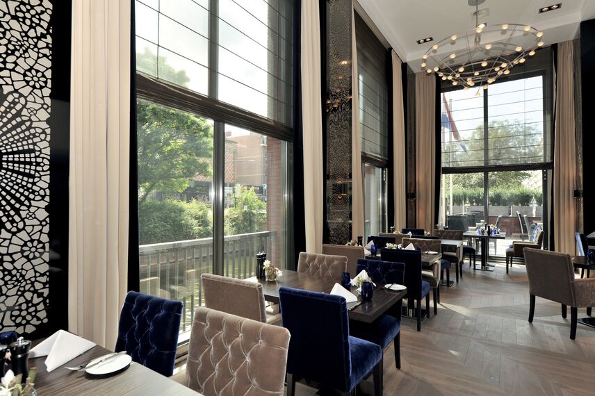 ConceptWall 50 Glasgevels - Hilton hotel gelegen in Den Haag, Nederland