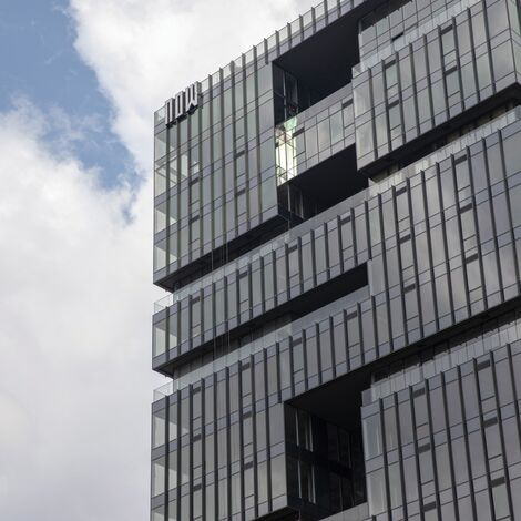 ConceptWall 60 Glasgevels, HiFinity Schuifsystemen en ConceptSystem 68 Deuren - Appartementencomplex Now Bomonti gelegen in Istanbul, Turkije