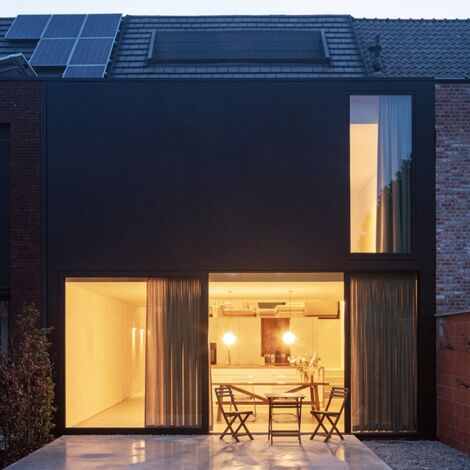 Woning met kantoor gelegen in Bornem, België