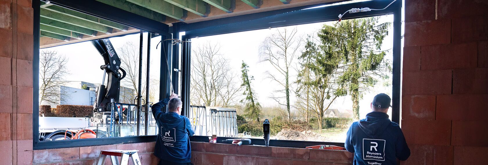 Vervangen oude ramen door nieuwe aluminium ramen van Reynaers Aluminium