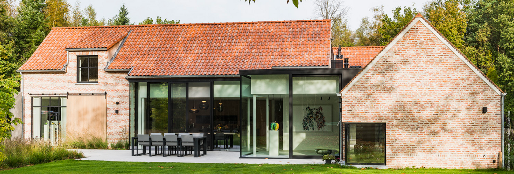 Landelijke villa met aluminium ramen