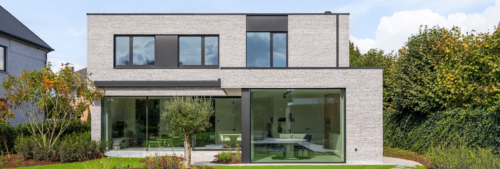 Moderne woning met aluminium ramen