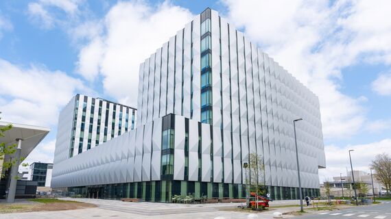 CW 65-EF Glasgevels - ASML Building 3 gelegen in Veldhoven, Nederland