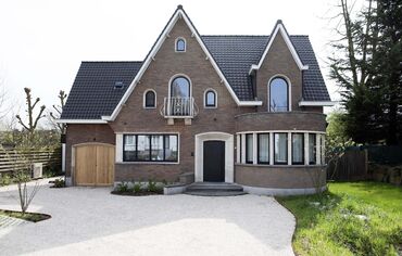 MasterPatio Schuifsystemen, MasterLine 8 Ramen, MasterLine 8 Deuren, MasterLine 8 HI Ramen en MasterLine 8-HI Deuren - Totaalrenovatie van statige architectenwoning gelegen in Dendermonde, België