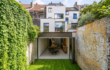 Woning met MasterLine 8 raam